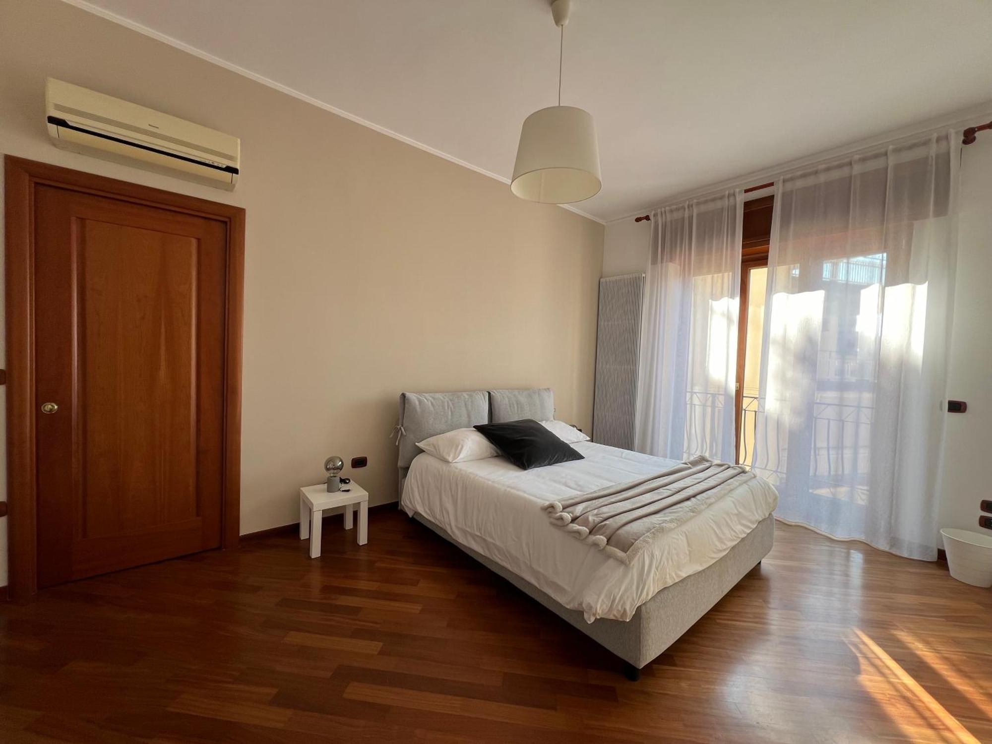Revis 84 Apartment เนเปิลส์ ภายนอก รูปภาพ